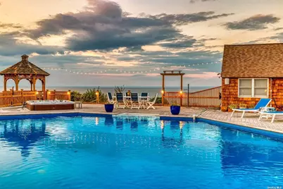 2430 Dignans Road, Cutchogue, NY 11935 - Photo 2