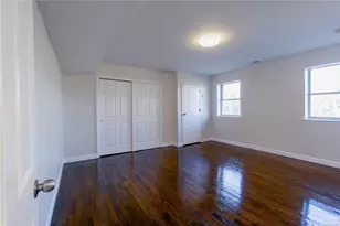 298 Artist Lake Dr, Middle Island, NY 11953 - Photo 6