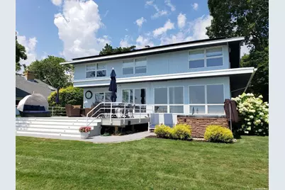 11 Beach Road, Jamesport, NY 11947 - Photo 2