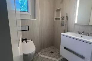 686 Hill St, Southampton, NY 11968 - Photo 12