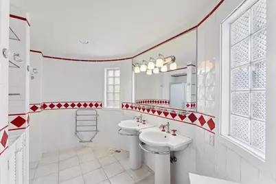 11 Watersedge Ct, Westhampton Beach, NY 11978 - Photo 18