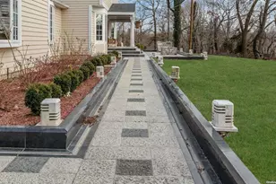 7 Old Field Rd, Setauket, NY 11733 - Photo 4