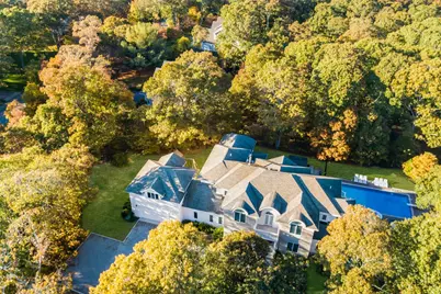 10 Bay Woods Drive, Hampton Bays, NY 11946 - Photo 24