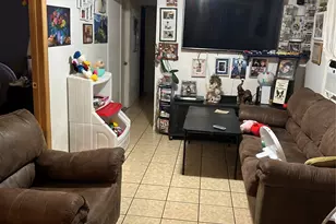 19 Joseph St, Bay Shore, NY 11706 - Photo 4