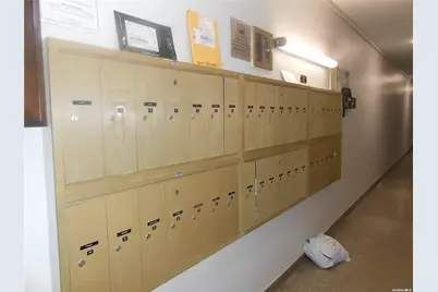 131-11 Kew Gardens Road #2E, Kew Gardens, NY 11418 - Photo 4