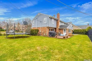 4 Midfarm Rd, Rockville Centre, NY 11570 - Photo 24