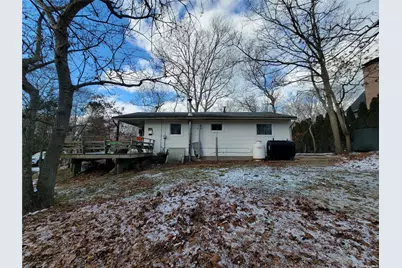 6 Hillside Dr E, Sag Harbor, NY 11963 - Photo 2