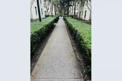 21-47 33 St #1B, Astoria, NY 11105 - Photo 4