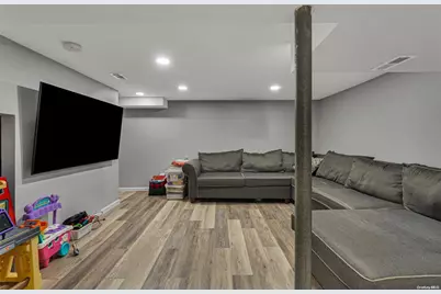 19 Wards Lane, Bellport, NY 11713 - Photo 28