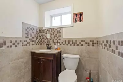 142-25 Latham Lane, Jamaica, NY 11434 - Photo 12