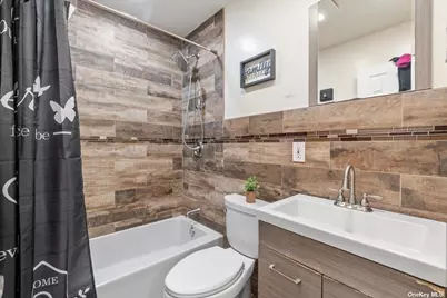 142-25 Latham Lane, Jamaica, NY 11434 - Photo 4