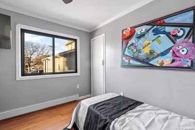 142-25 Latham Lane, Jamaica, NY 11434 - Photo 10