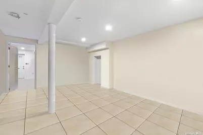 142-25 Latham Lane, Jamaica, NY 11434 - Photo 14