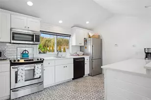 66 Library Ave, Westhampton Beach, NY 11978 - Photo 8