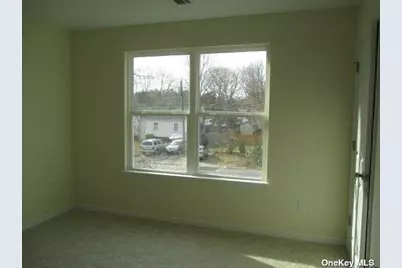 427 Macdonald Avenue, Bellport, NY 11713 - Photo 16