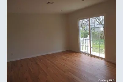 427 Macdonald Avenue, Bellport, NY 11713 - Photo 4