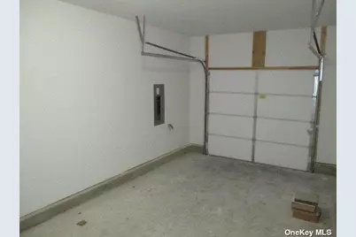 427 Macdonald Avenue, Bellport, NY 11713 - Photo 12