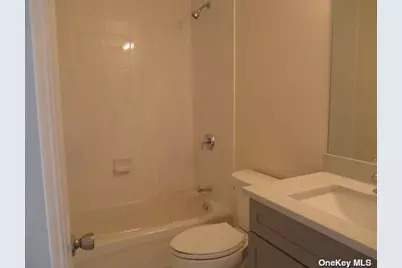 427 Macdonald Avenue, Bellport, NY 11713 - Photo 14