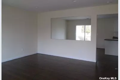 427 Macdonald Avenue, Bellport, NY 11713 - Photo 8