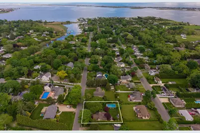 6 West End Avenue, East Quogue, NY 11942 - Photo 18