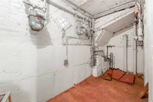 594 E 92nd St, Brooklyn, NY 11236 - Photo 20