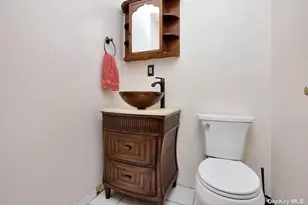 216 Swalm St, Westbury, NY 11590 - Photo 18