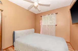 815 Americus Ave, Patchogue, NY 11772 - Photo 20