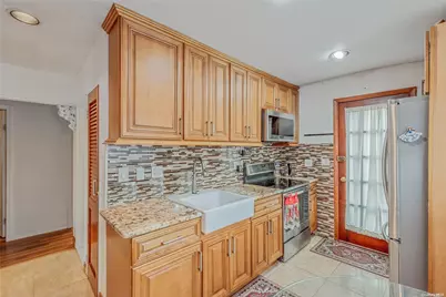 815 Americus Avenue, Patchogue, NY 11772 - Photo 12