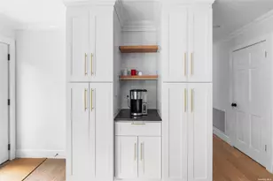 870 Stars Rd, East Marion, NY 11939 - Photo 12