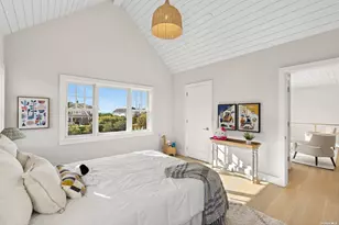 218 Dune Rd, Westhampton Beach, NY 11978 - Photo 22