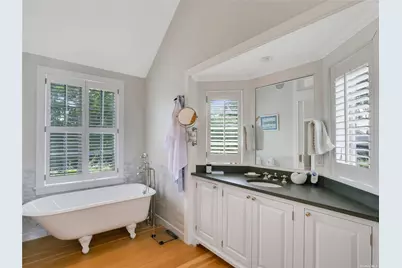 9 Ocean Avenue, Quogue, NY 11959 - Photo 16