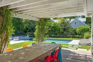 9 Ocean Ave, Quogue, NY 11959 - Photo 12