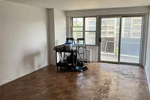 17-85 215th St, Bayside, NY 11360 - Photo 8