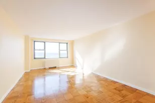 70-25 Yellowstone Blvd, Forest Hills, NY 11375 - Photo 6