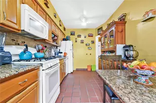 25-37 48th St, Astoria, NY 11103 - Photo 12