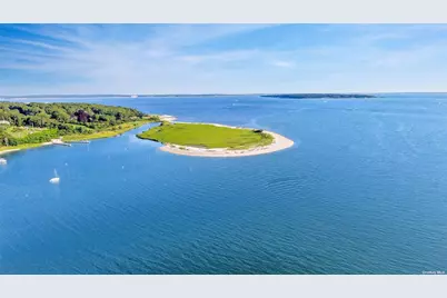 930 W Cove Road, Cutchogue, NY 11935 - Photo 14