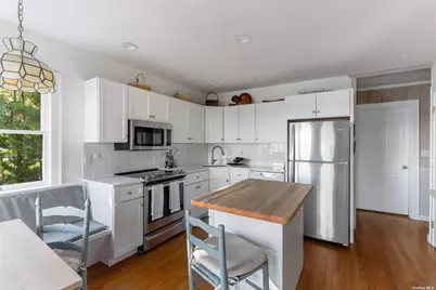 930 W Cove Road, Cutchogue, NY 11935 - Photo 10