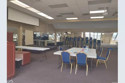 257-10 Union  Turnpike #3, Glen Oaks, NY 11004 - Photo 2