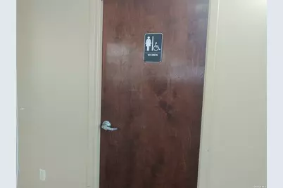 257-10 Union  Turnpike #3, Glen Oaks, NY 11004 - Photo 16