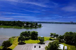 218 Middle Neck Rd, Great Neck, NY 11021 - Photo 30