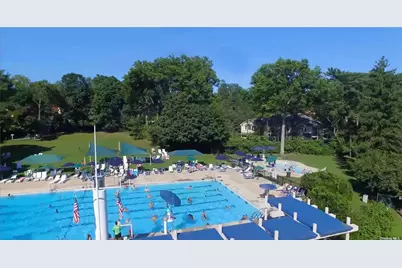 218 Middle Neck Road #108, Great Neck, NY 11021 - Photo 28