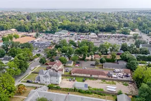 38 Park Ave, Amityville, NY 11701 - Photo 12