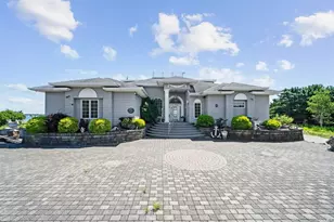 48 S Old Neck Rd, Center Moriches, NY 11934 - Photo 2