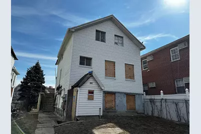 90 Jackie Robinson Parkway, Brooklyn, NY 11208 - Photo 1