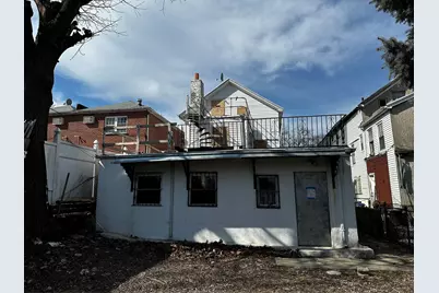 90 Jackie Robinson Parkway, Brooklyn, NY 11208 - Photo 10