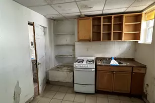 90 Jackie Robinson Pkwy, Brooklyn, NY 11208 - Photo 12