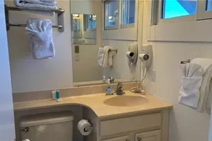 2004 Montauk Hwy, Amagansett, NY 11930 - Photo 12