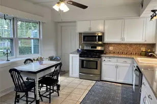 190 S Country Rd, Remsenburg, NY 11960 - Photo 6