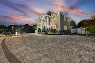 1056 North Dr, Merrick, NY 11566 - Photo 36