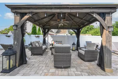 1056 North Drive, Merrick, NY 11566 - Photo 32